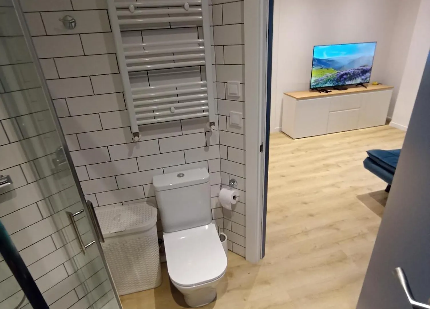 Maestro Damian, Moderna Vivienda Turistica A Estrenar En Bilbao Daire